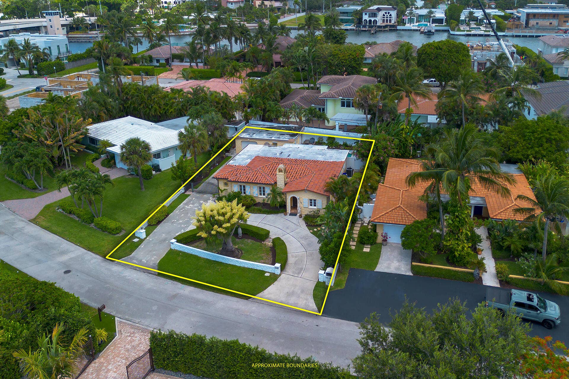 145 NE Spanish Court, Boca Raton, FL 33432 145-NE-SPANISH-COURT-33432-065-M