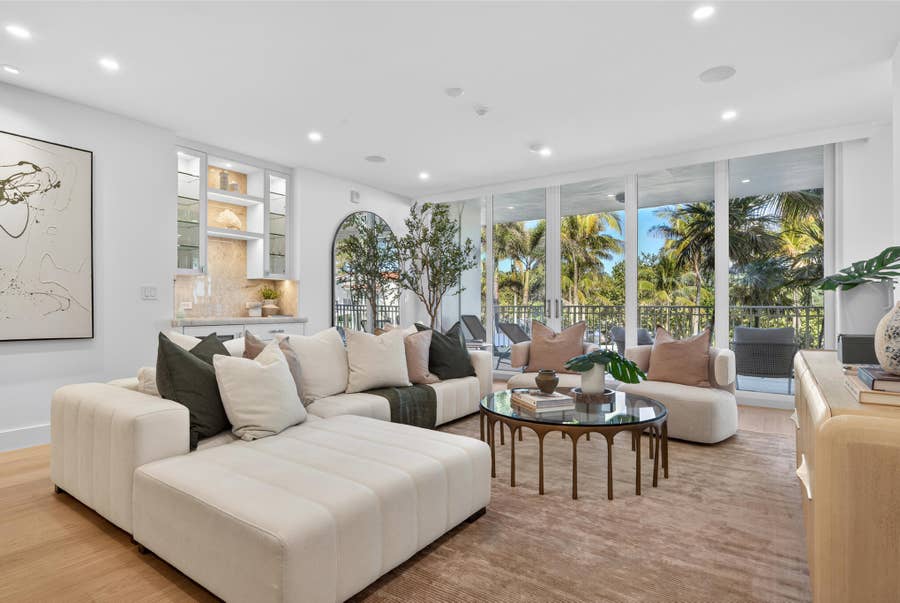 Property photo for 100 ROYAL PALM Way, #D2, Palm Beach, FL