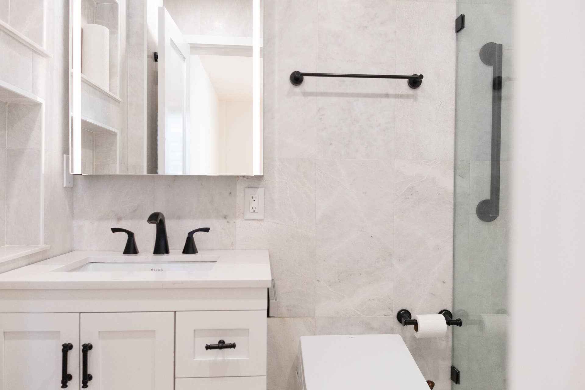 139 Sunrise Ave., 107