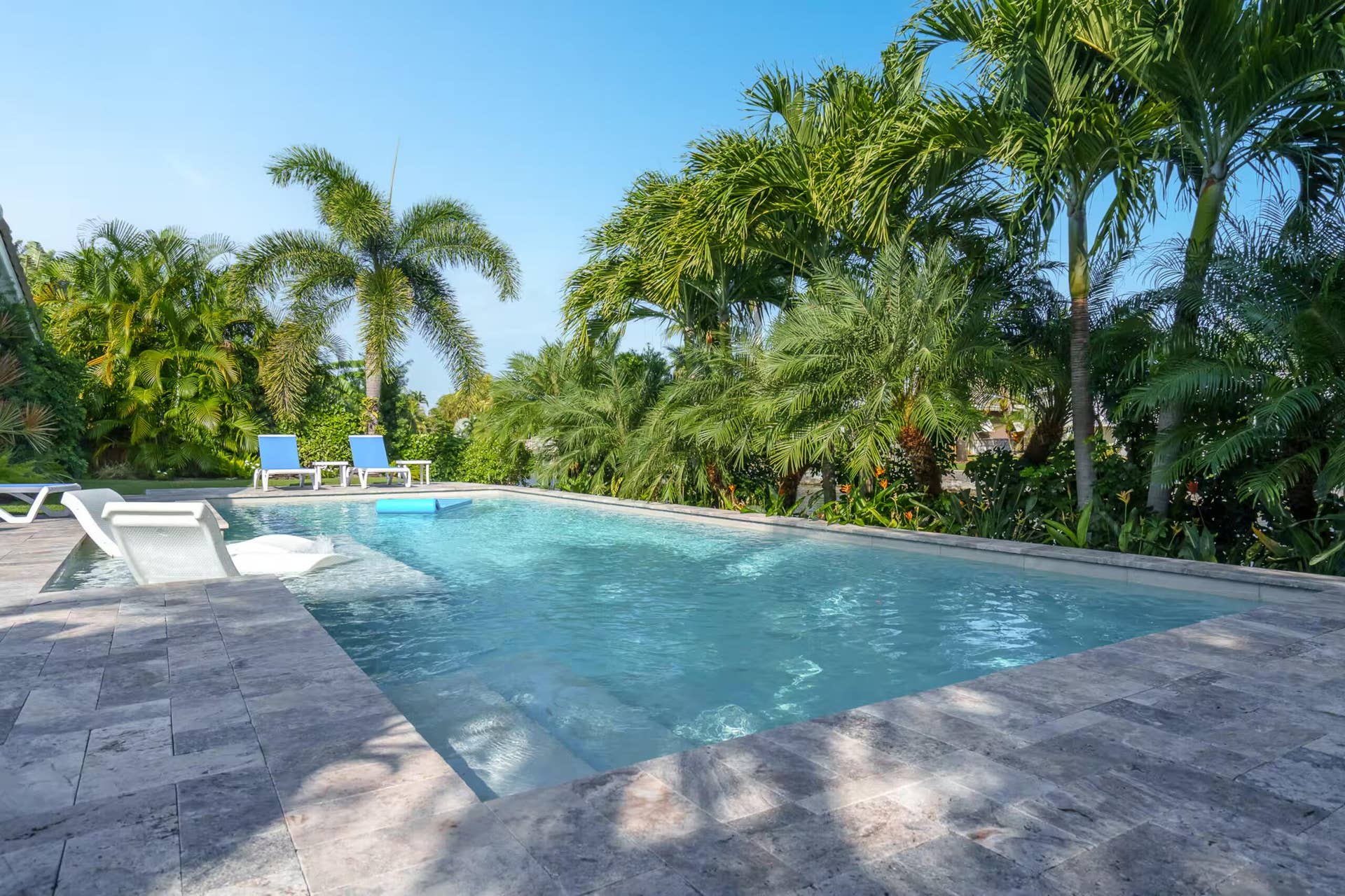3960 NE 16th Avenue, Oakland Park, FL 33334 Canal House 9