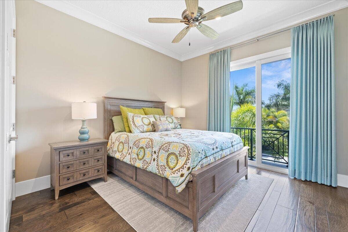 205 Body Court, Jupiter, Jupiter, FL 33477 Upstairs Guest Bedroom