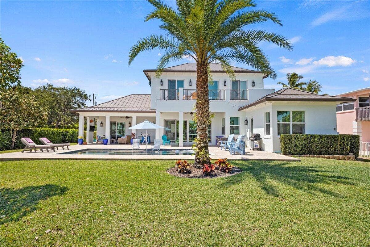 205 Body Court, Jupiter, Jupiter, FL 33477 Tropical Oasis