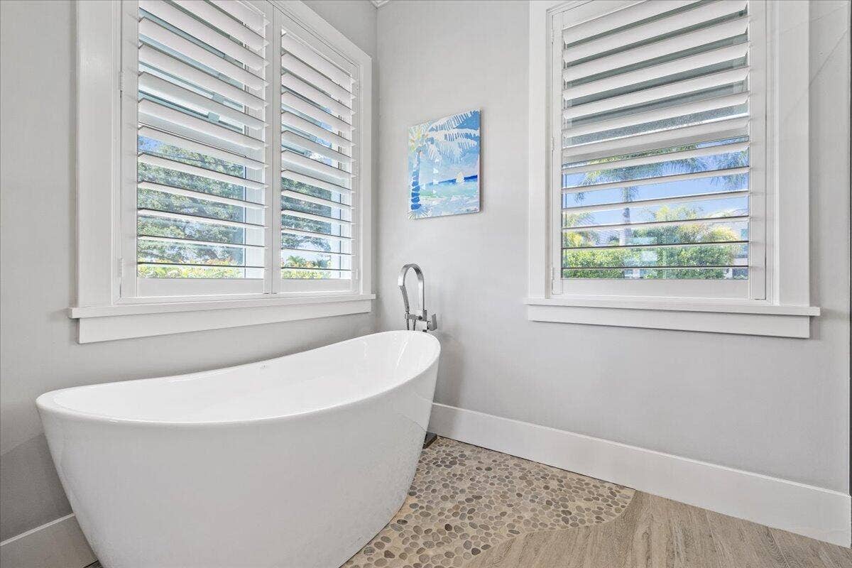 205 Body Court, Jupiter, Jupiter, FL 33477 Owners Bathroom