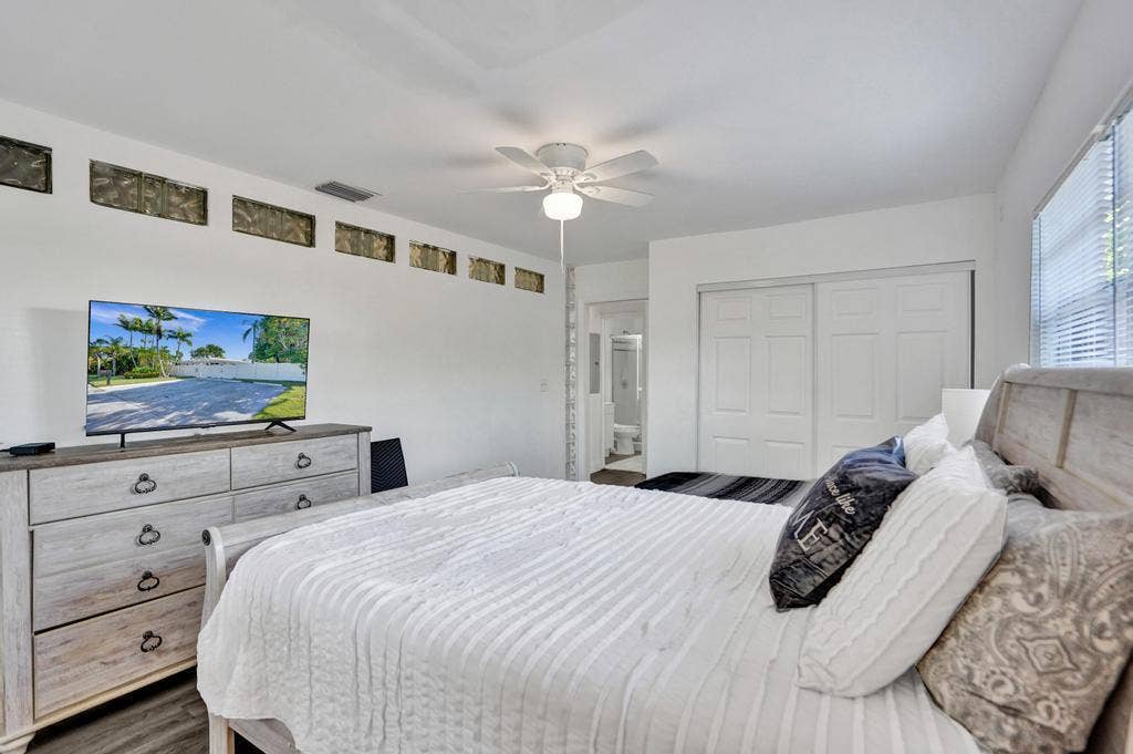 4422 Sea Grape Drive, Lauderdale By The Sea, FL 33308 ROY05484
