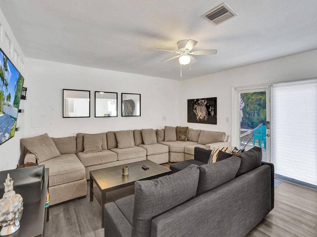 4422 Sea Grape Drive, Lauderdale By The Sea, FL 33308 ROY05520