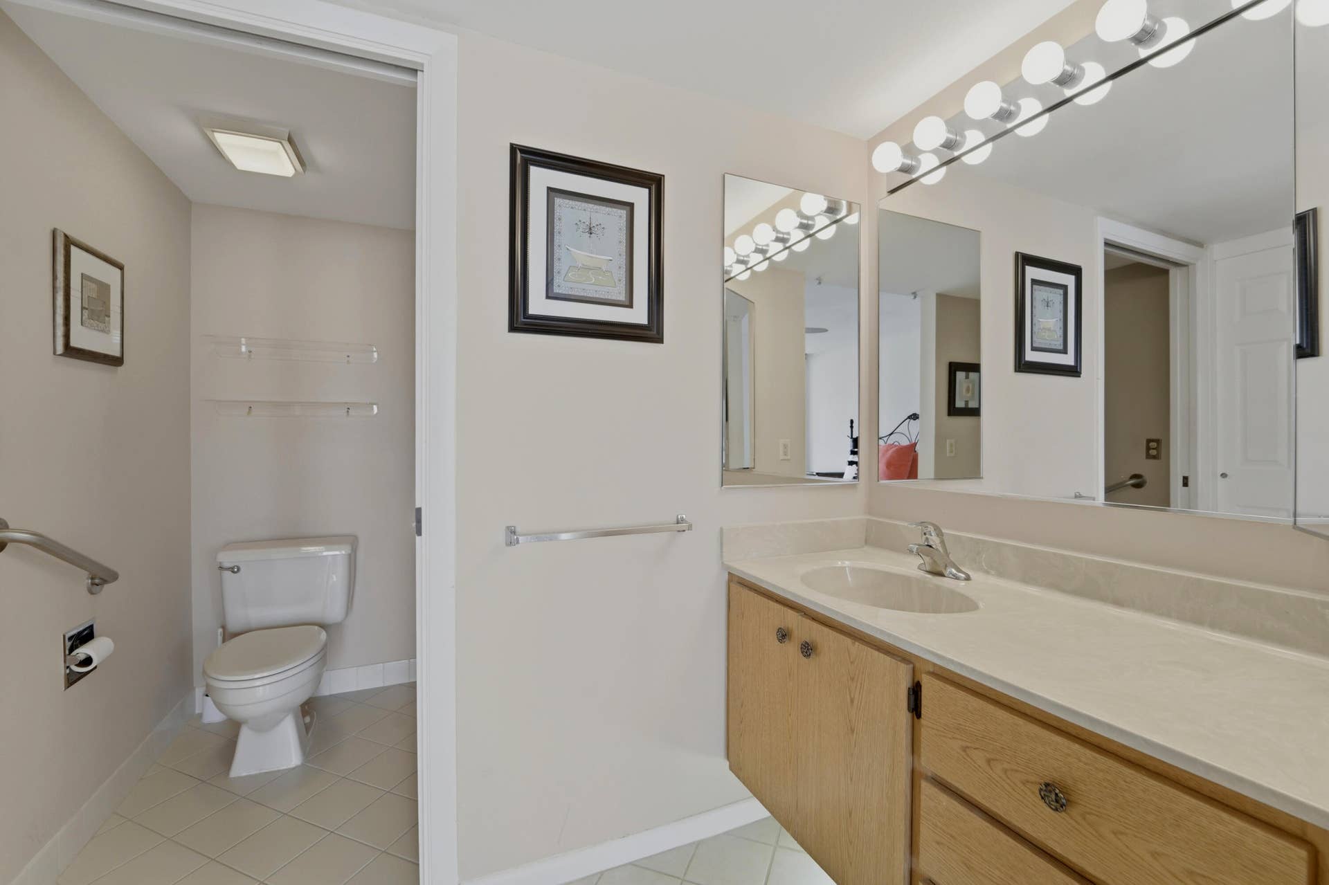 2601 MARINA ISLE Way, #204, Jupiter, FL 33477 Onsuite