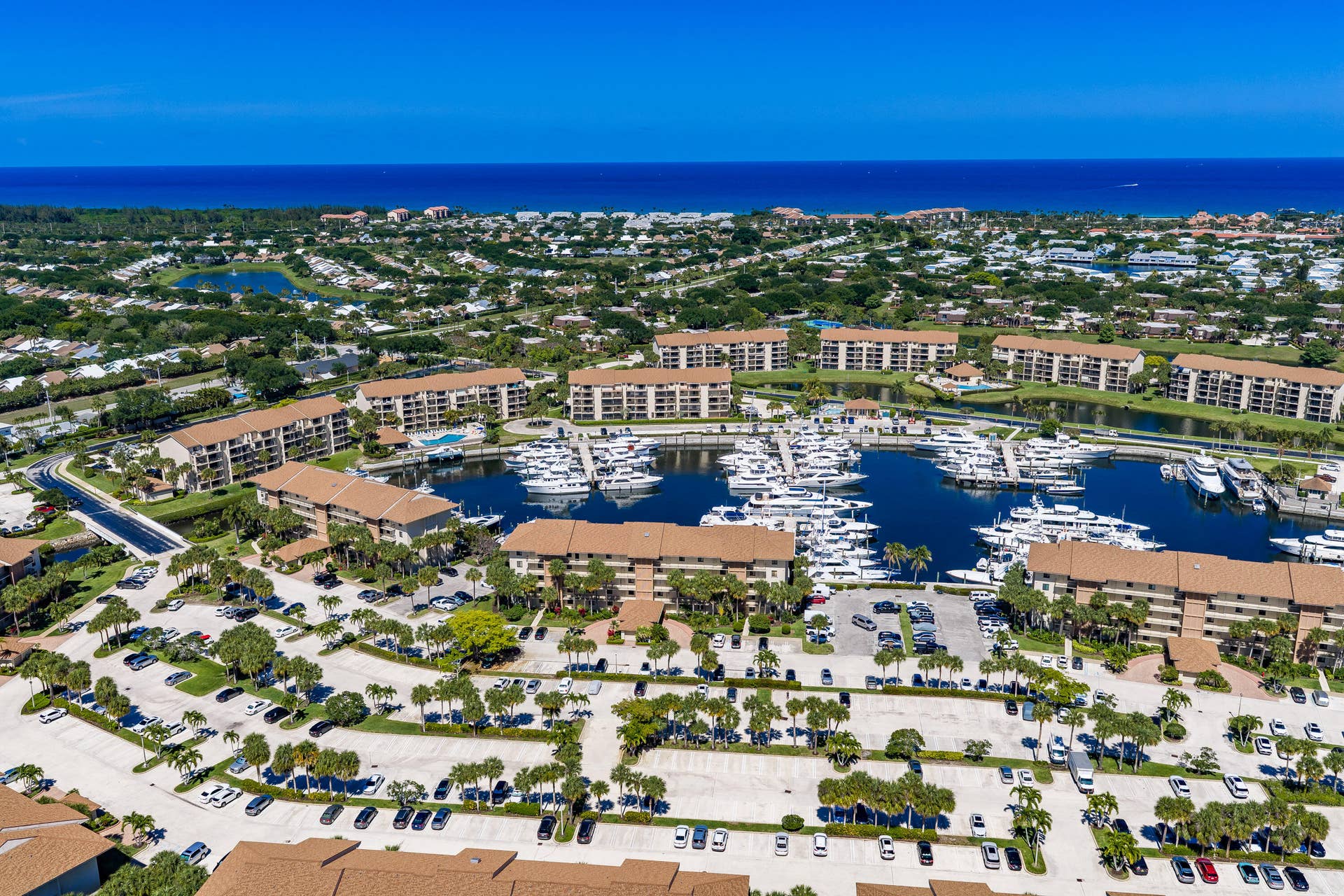 2601 MARINA ISLE Way, #204, Jupiter, FL 33477 Marina Isles on Bluffs comunities_08