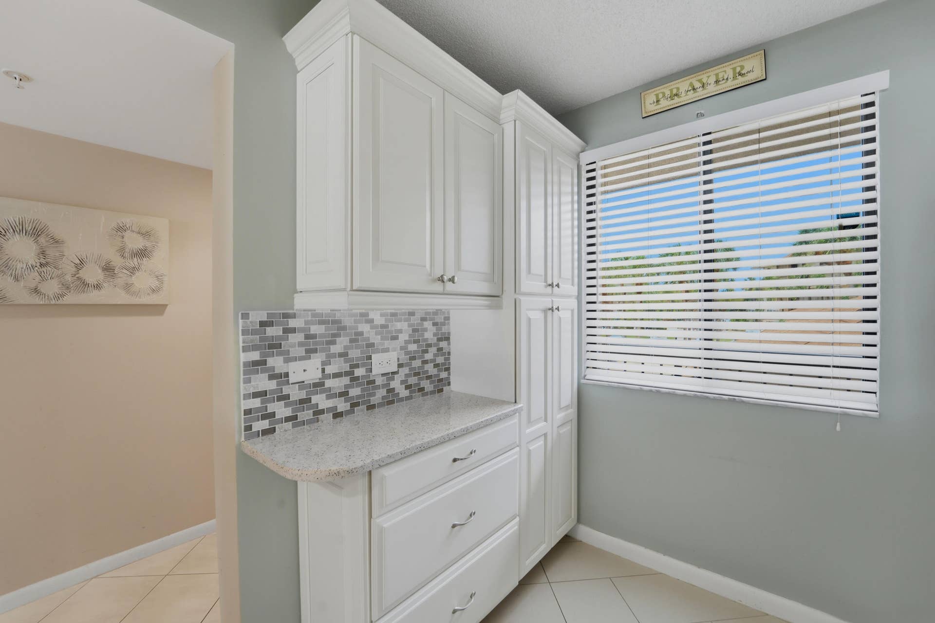 2601 MARINA ISLE Way, #204, Jupiter, FL 33477 Kitchen