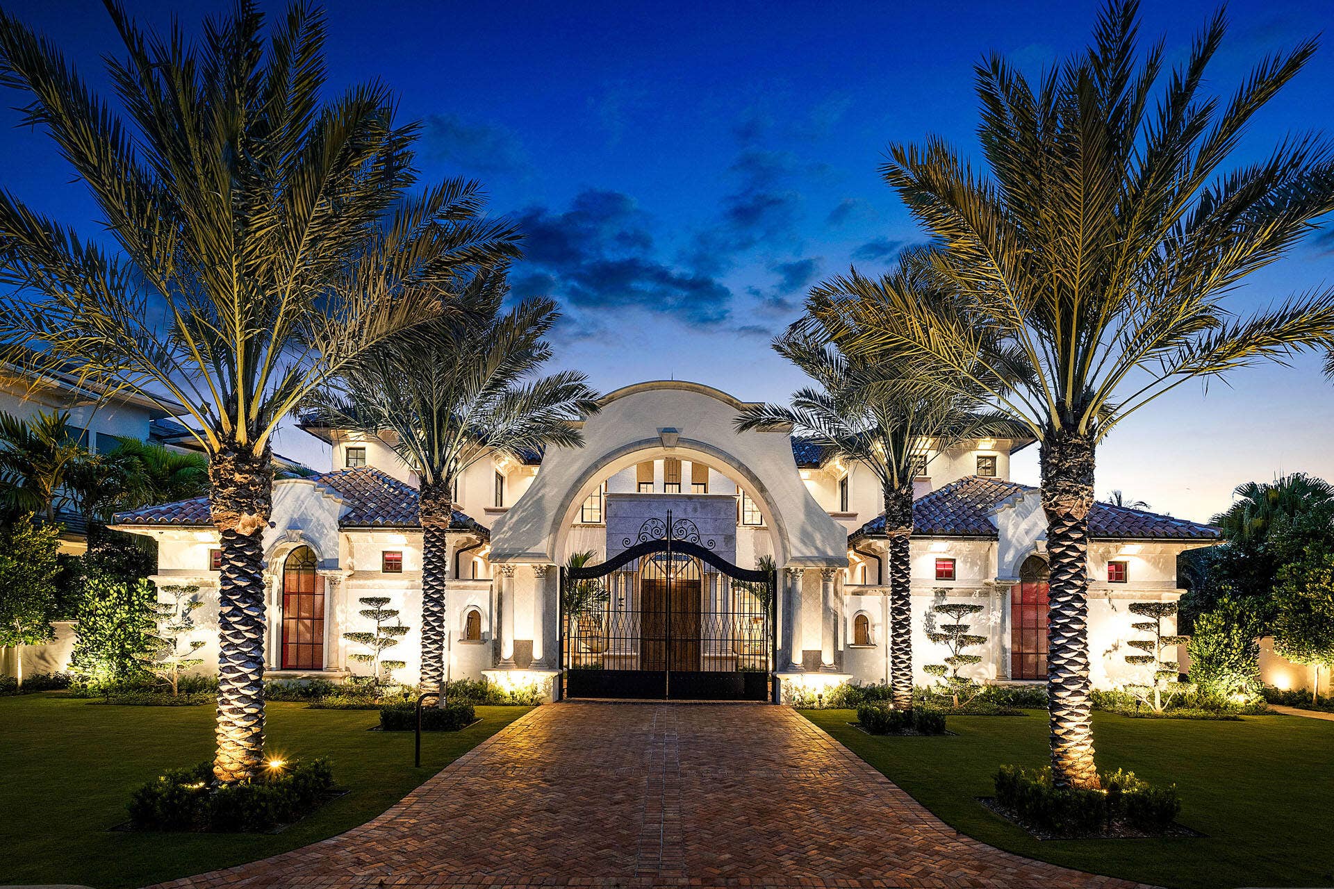 2055 Royal Palm Way, Boca Raton, FL 33432 2055_Royal_Palm_Way_Dusk_04.0