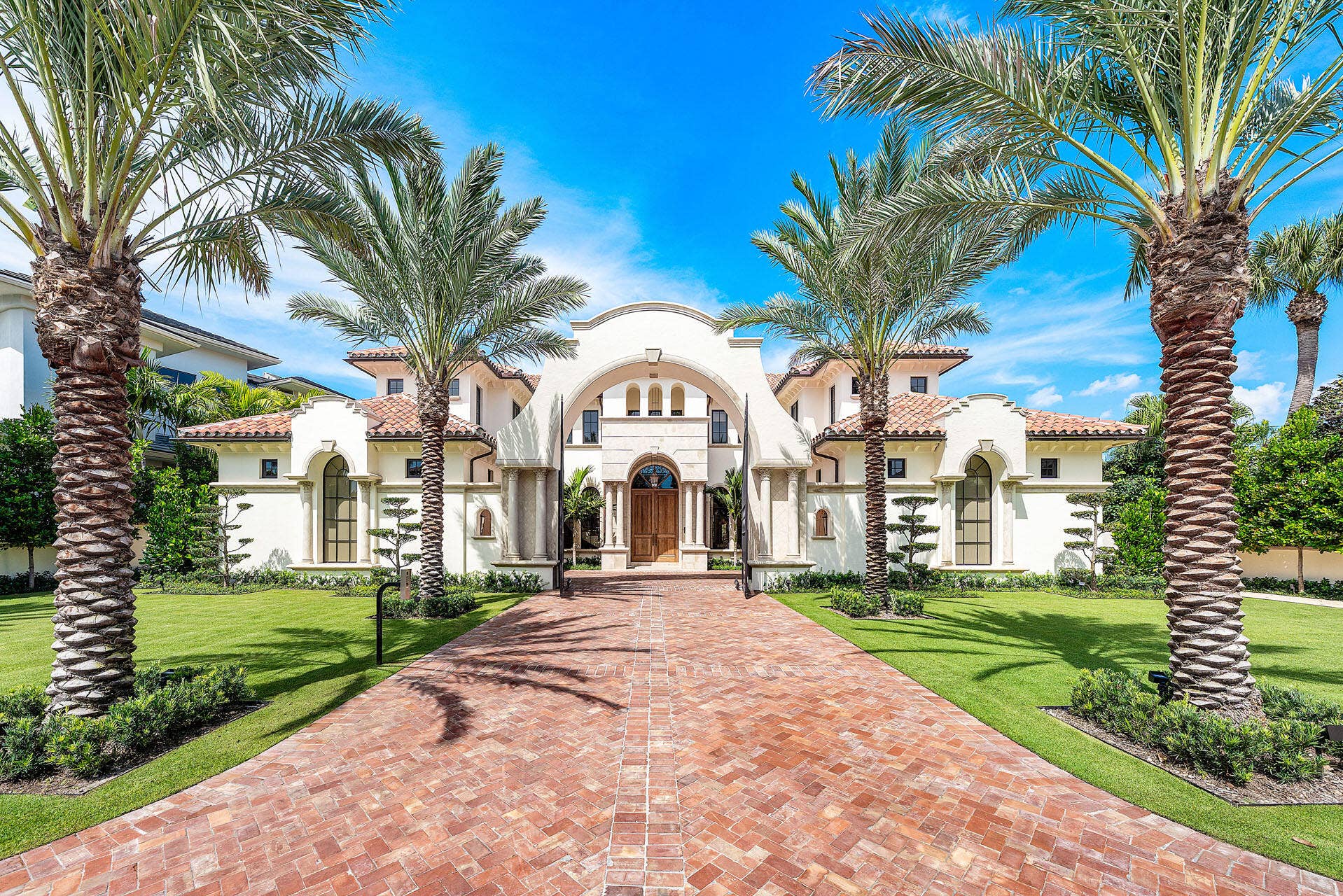 2055 Royal Palm Way, Boca Raton, FL 33432 2055_Royal_Palm_Way_01