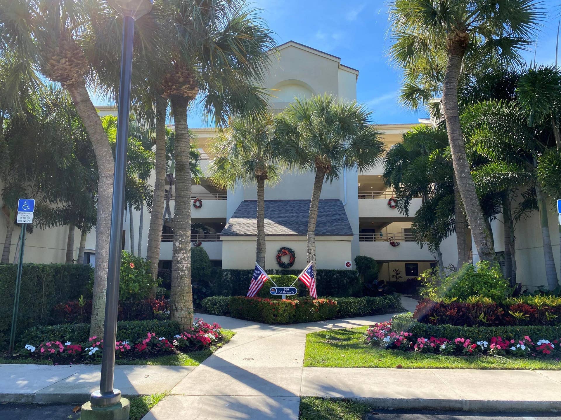 337 Oak Harbour Drive, Juno Beach, Juno Beach, FL 33408 Building 300