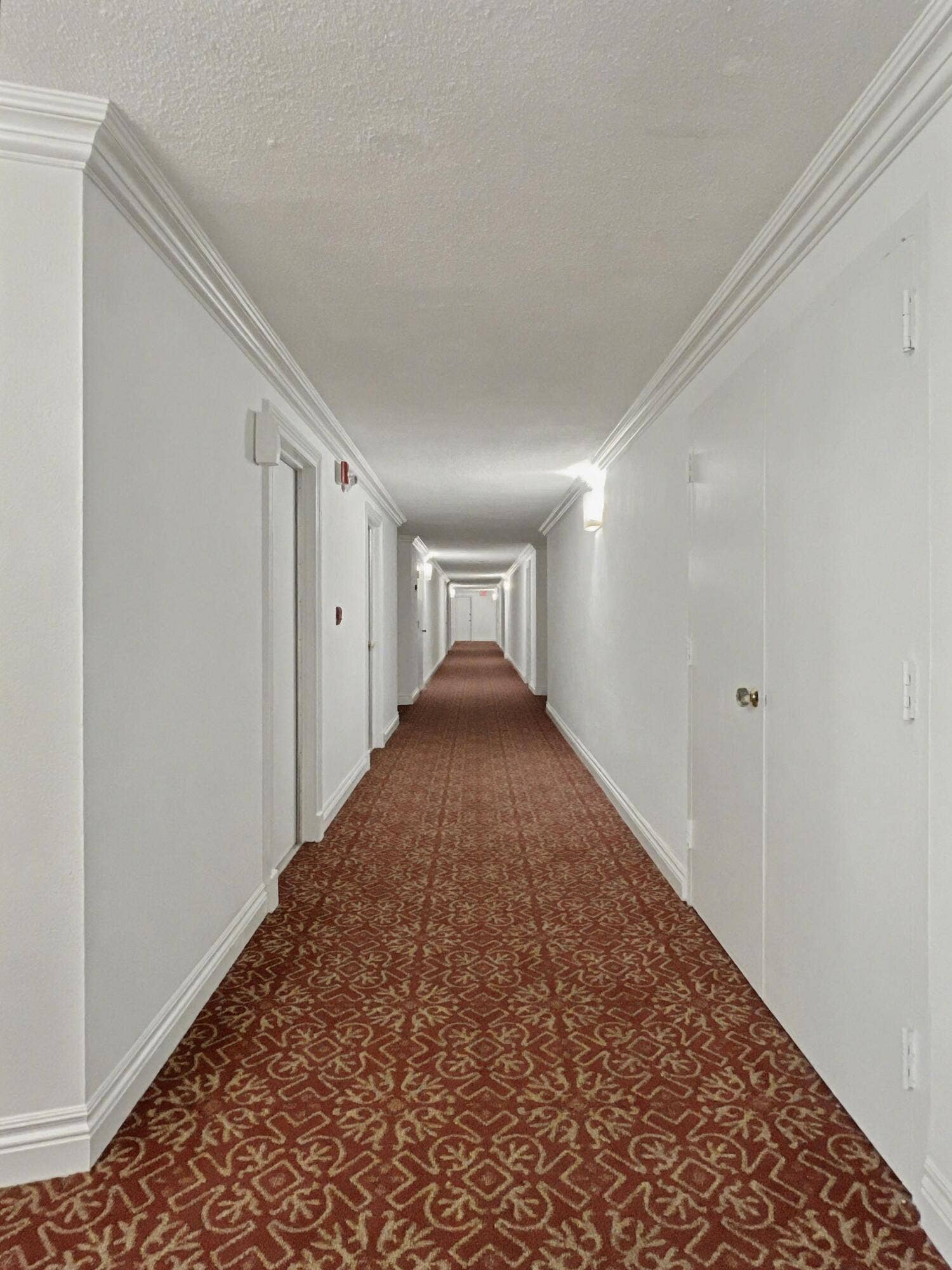 Inner Hallway La Bonne Vie
