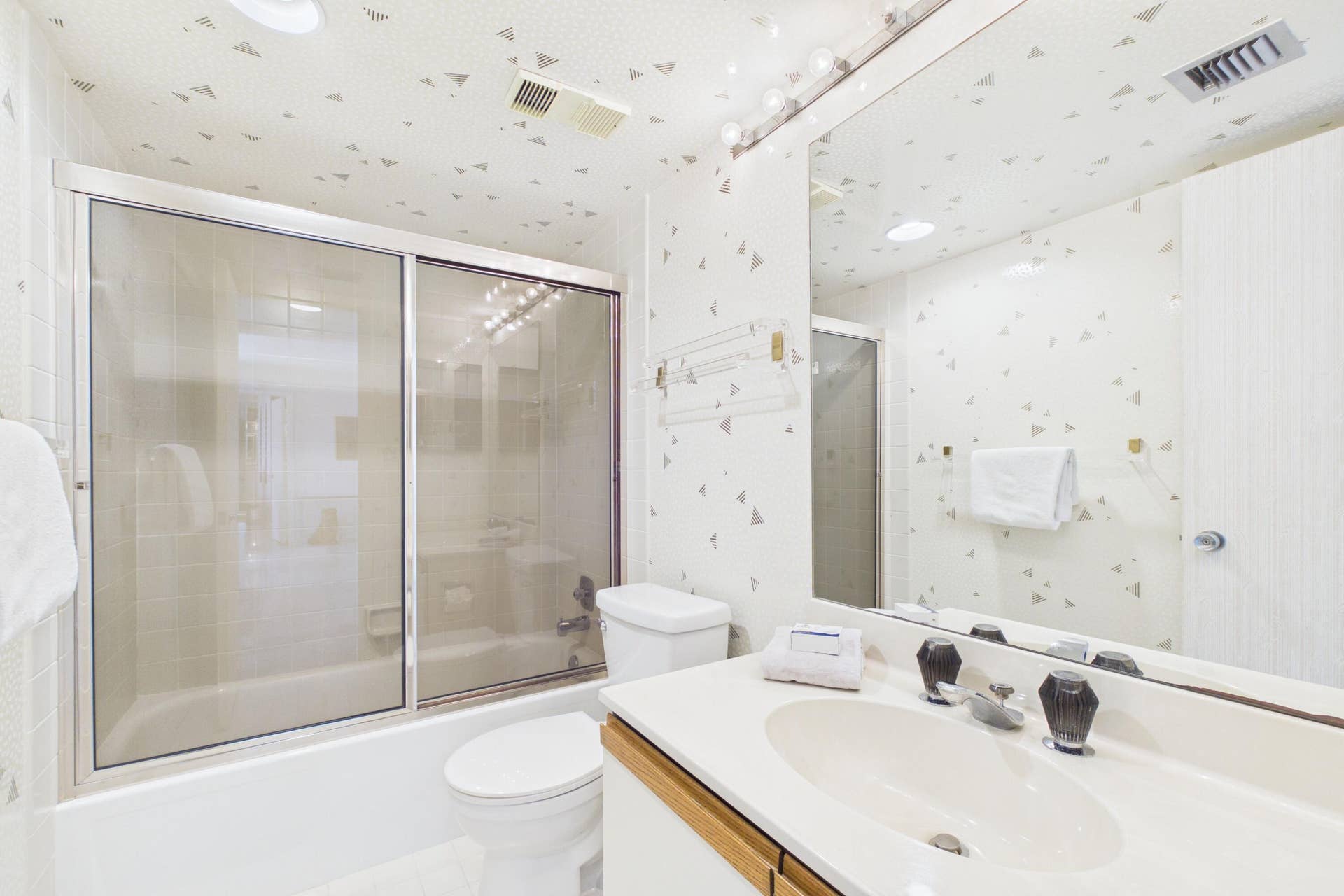 400 OCEAN TRAIL Way, #1208, Jupiter, Jupiter, FL 33477 Bathroom