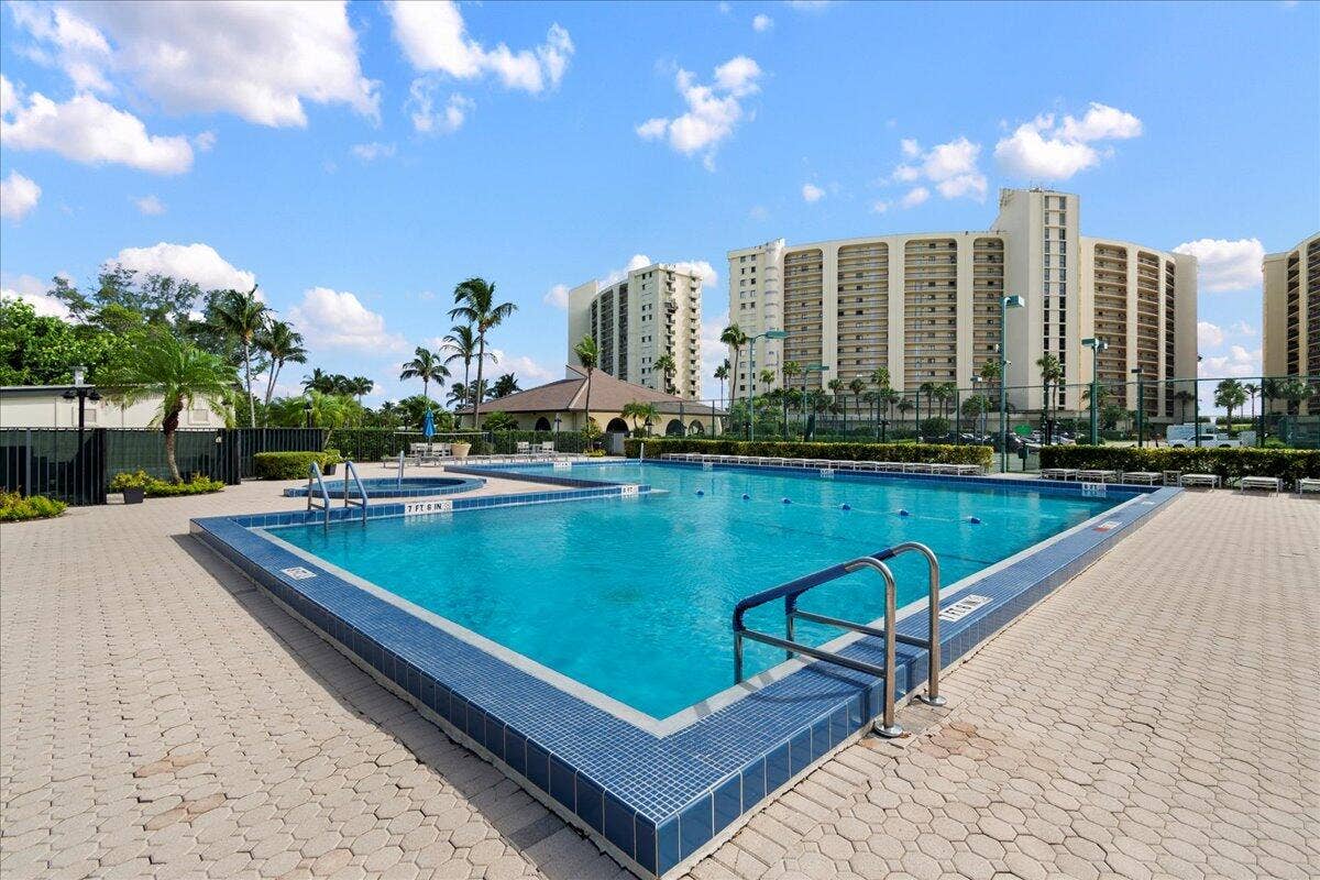 400 OCEAN TRAIL Way, #1208, Jupiter, Jupiter, FL 33477 Heated pool & spa for 400 Ocean Trail residents to use during the renovation