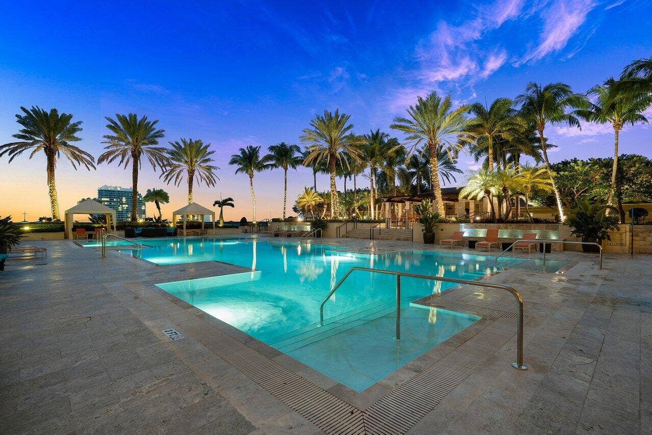 550 Okeechobee Boulevard, #1215, West Palm Beach, FL 33401 Resort-Style Pool Deck at Night