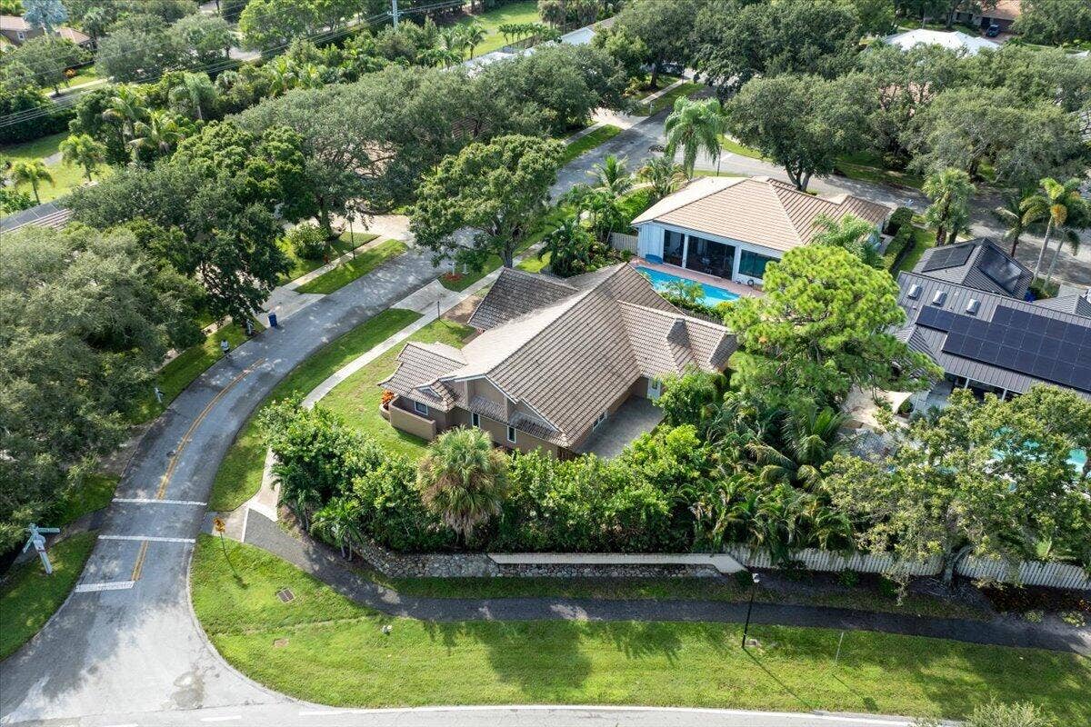 101 TIMBER Lane, Jupiter, FL 33458 49-101 Timber Ln Xx--9
