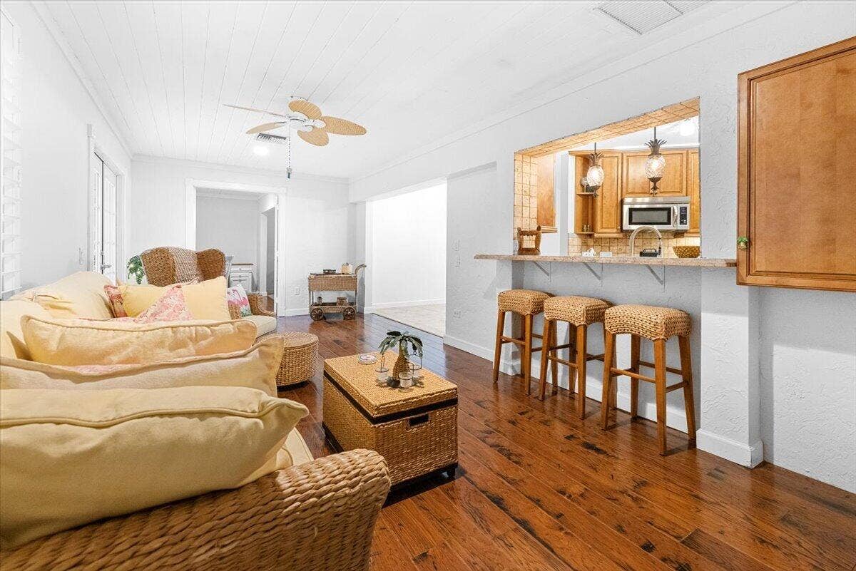 101 TIMBER Lane, Jupiter, FL 33458 22-101 Timber Ln a-2592