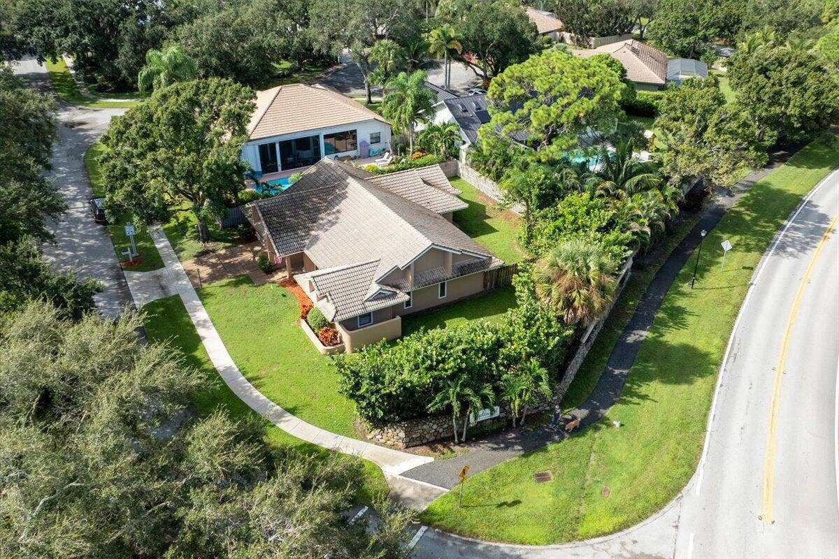 101 TIMBER Lane, Jupiter, FL 33458 63-101 Timber Ln Xx--7