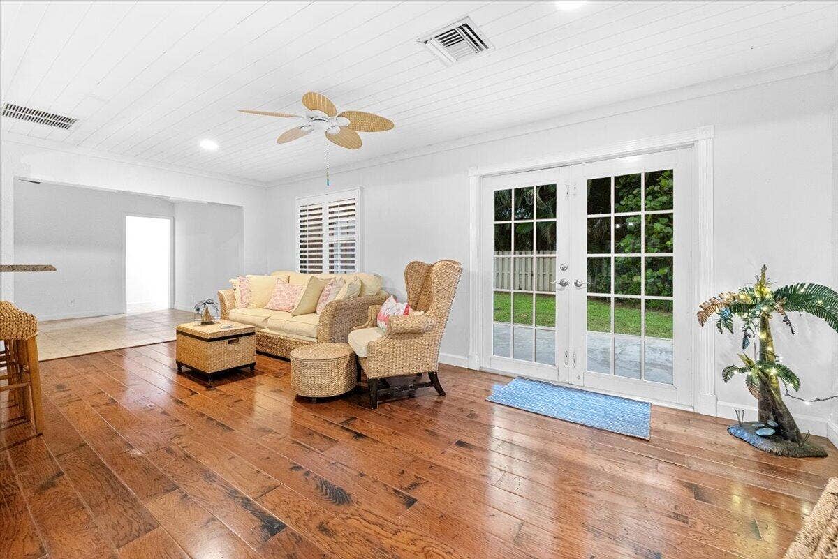 101 TIMBER Lane, Jupiter, FL 33458 03-101 Timber Ln a-2572