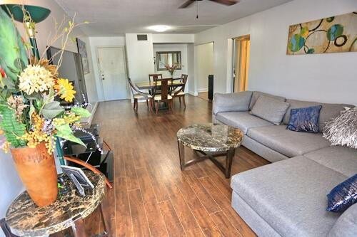1428 SE 4TH Avenue, #270, Deerfield Beach, FL 33441 Living Dinning Room area