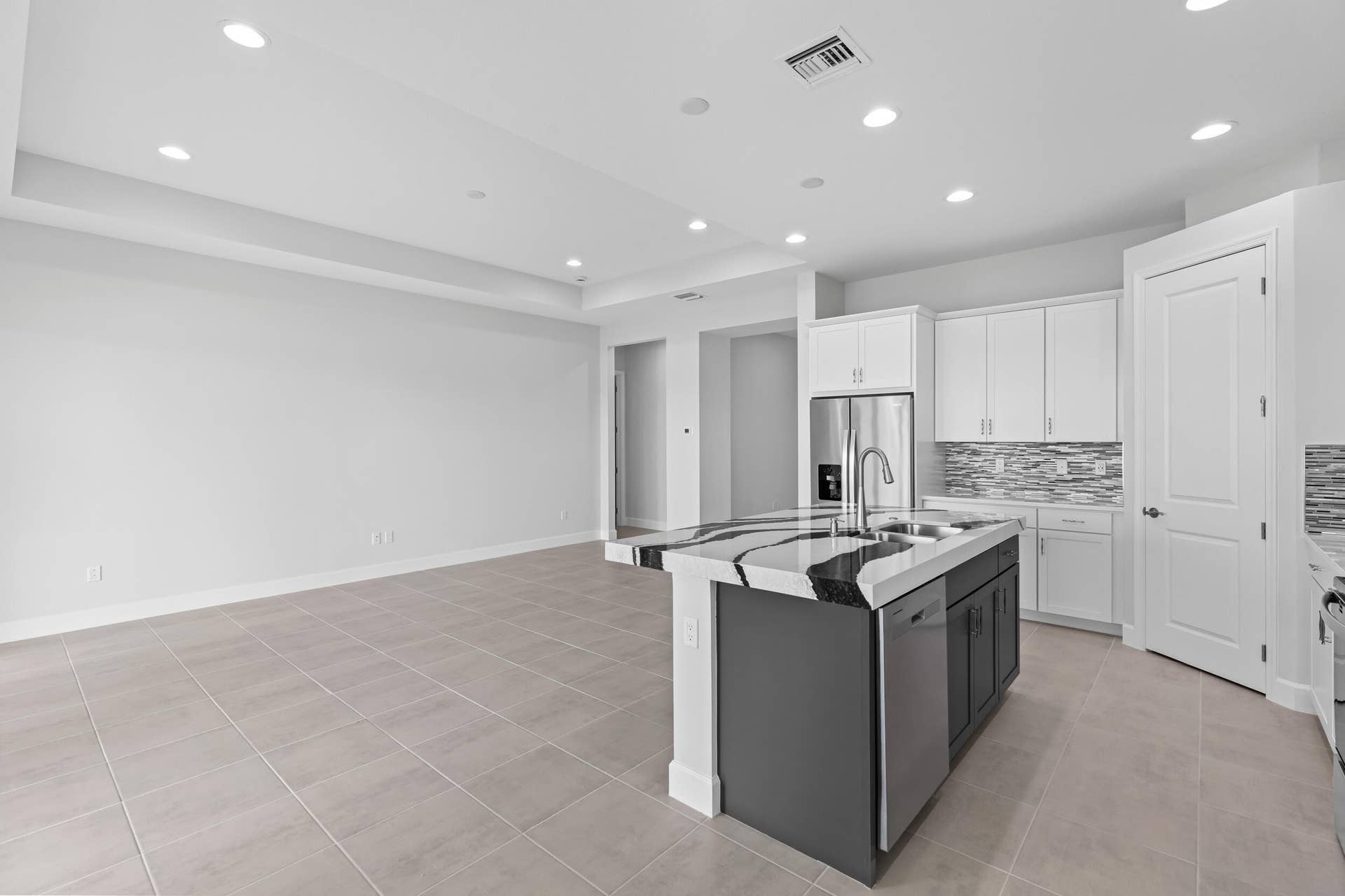 5709 Bristlecone Commons, Westlake, FL 33470 Kitchen/Family Room