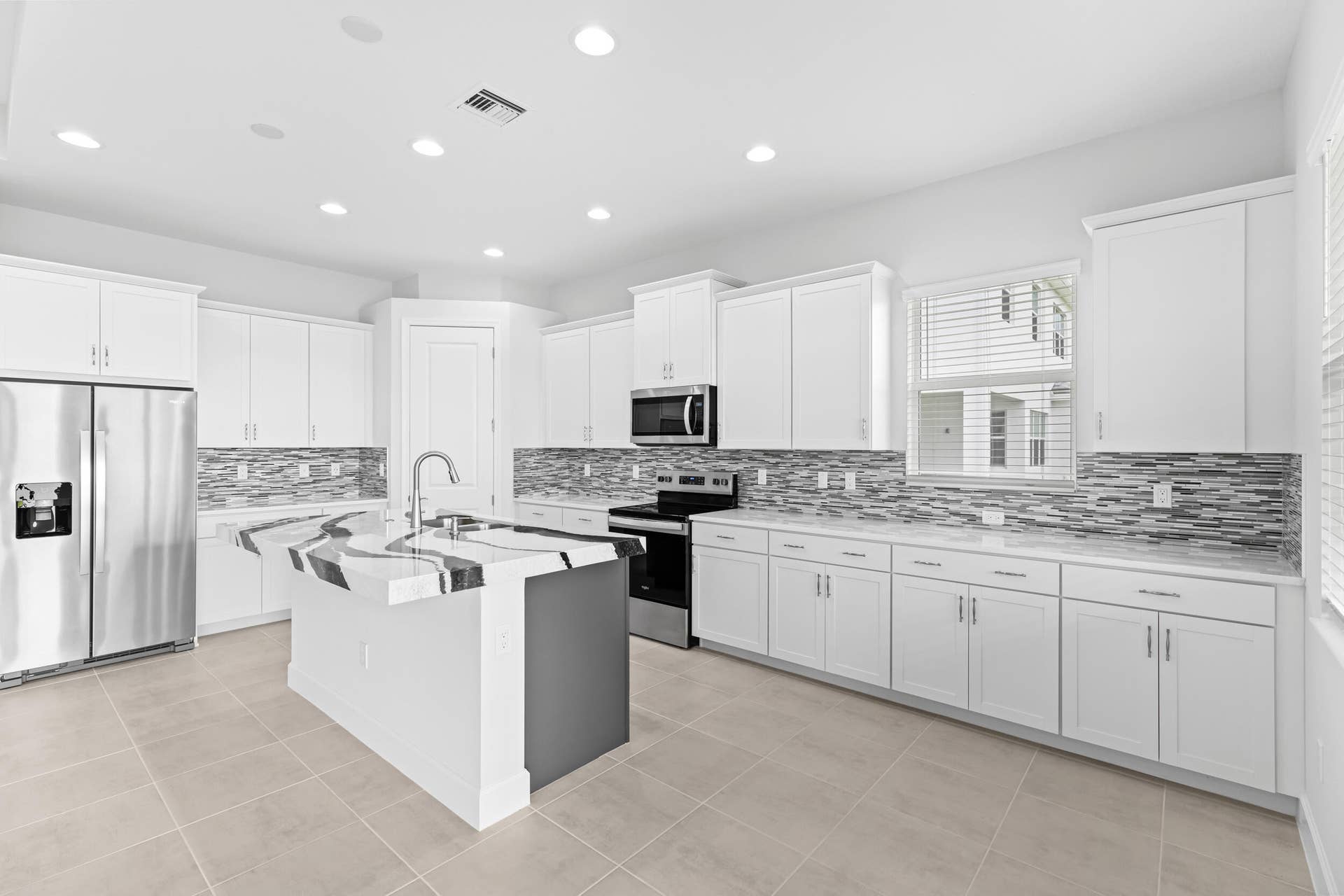 5709 Bristlecone Commons, Westlake, FL 33470 Kitchen