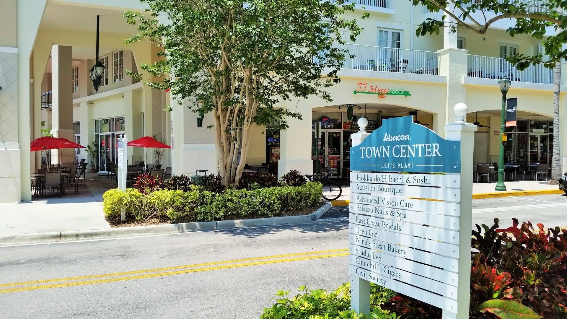Downtown Abacoa Great shopping