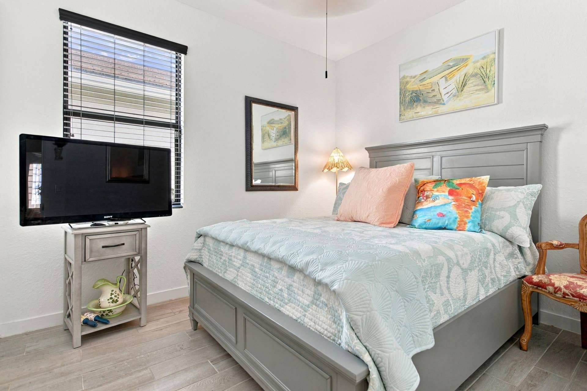 Bedroom 3 with high ceilings, luxury wood tiles, ceiling fan, customed blinds