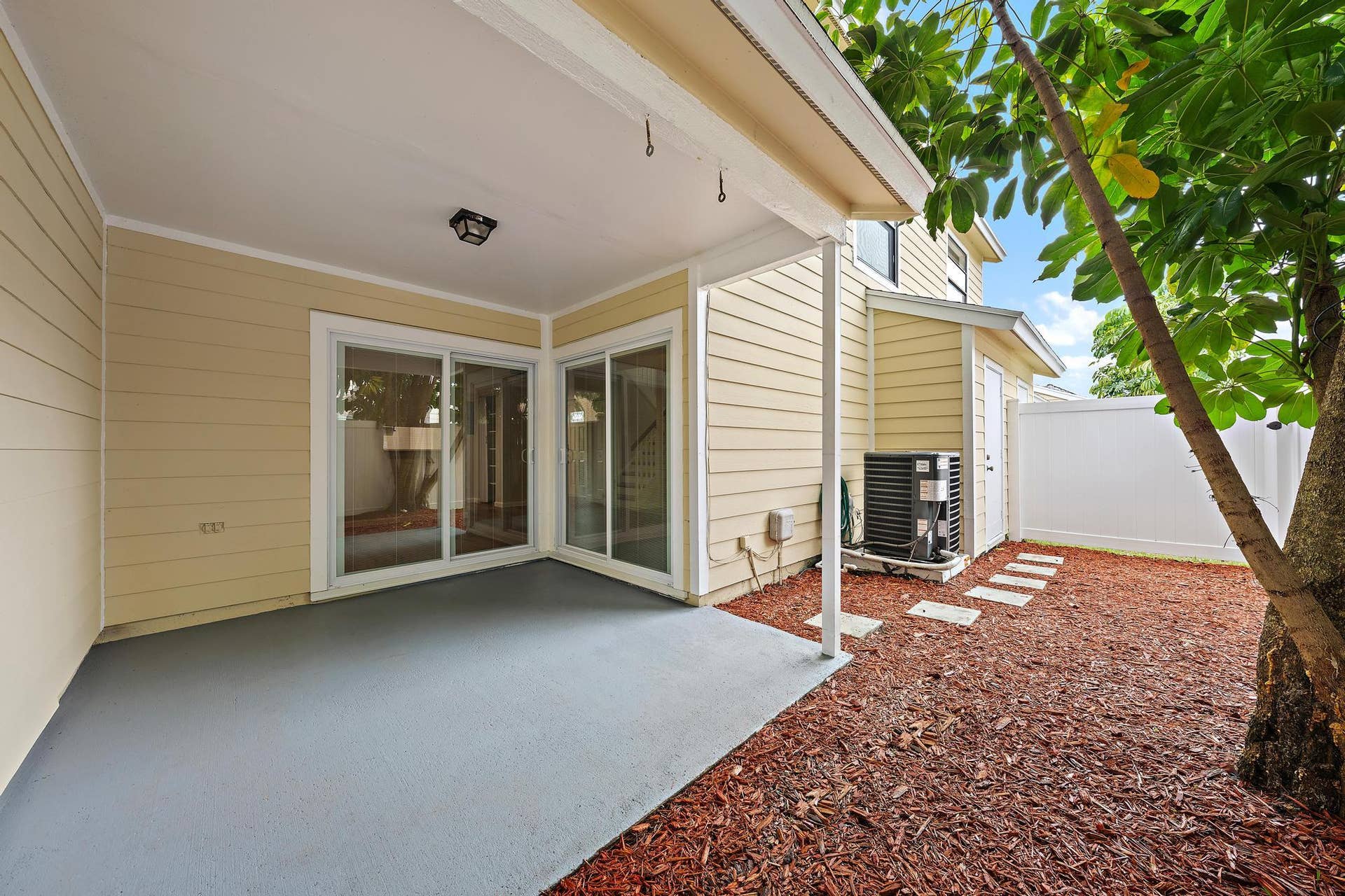 502 Lakewood Drive, #10B, Jupiter, FL 33458 502 Lakewood Dr 10b-20
