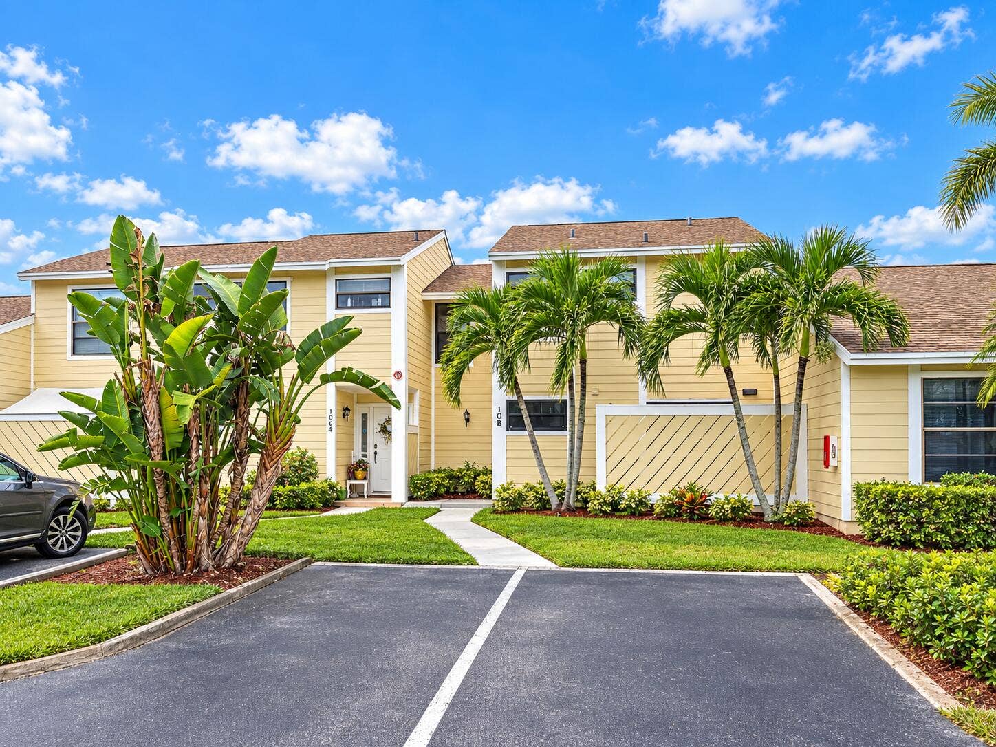 502 Lakewood Drive, #10B, Jupiter, FL 33458 Exterior Front