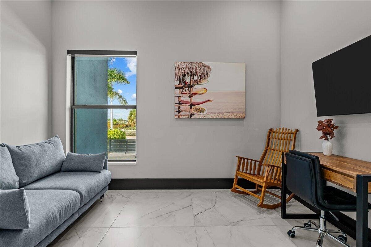 13440 US HIGHWAY 1, Juno Beach, FL 33408 BED6