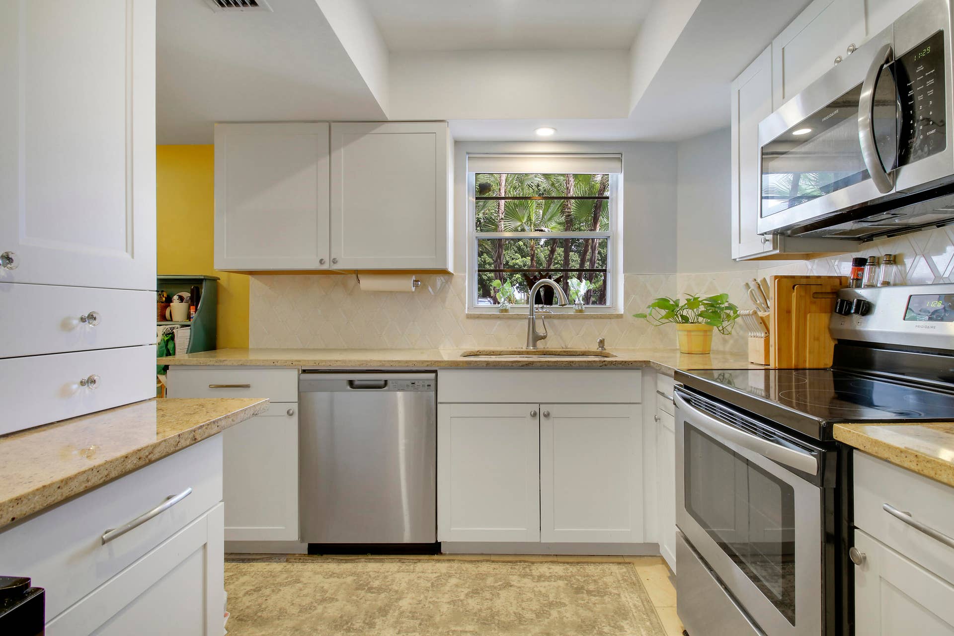 18081 SE COUNTRY CLUB Drive, #13-123, Jupiter, FL 33469 1 -2
