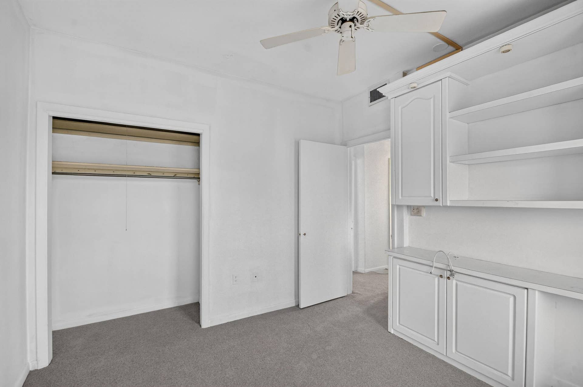 2850 S Ocean Boulevard, #PH-514, Palm Beach, FL 33480 NEW CARPET SUMMER 2026