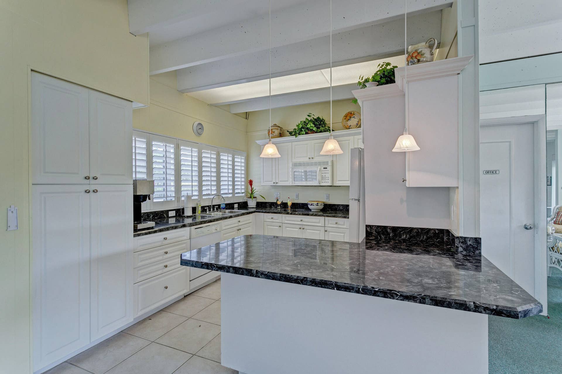 2850 S Ocean Boulevard, #PH-514, Palm Beach, FL 33480 COMMUNITY ROOM