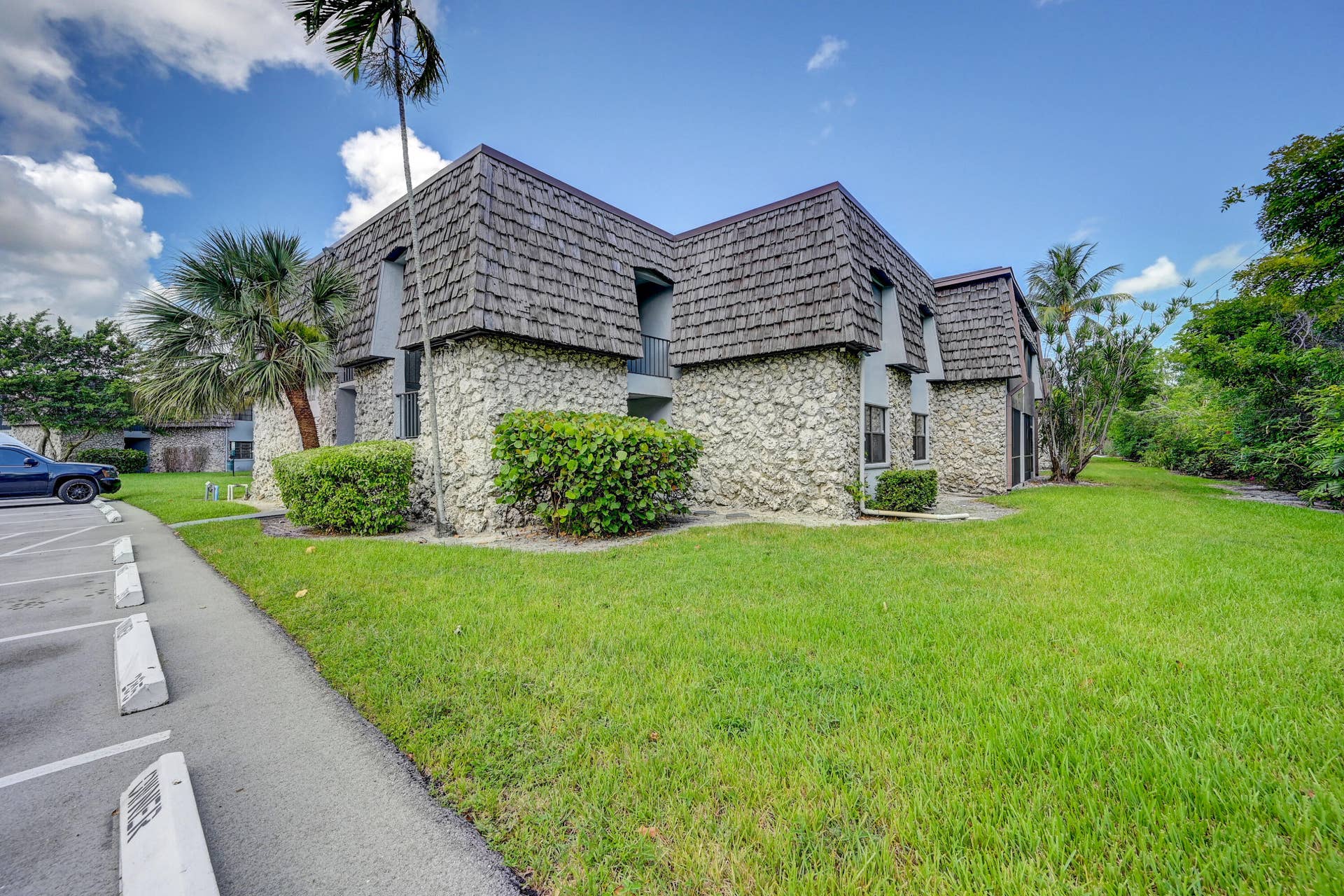 3101 Oakland Shores Drive, #H210, Oakland Park, FL 33309 01_stl_1017_18_19_20_21
