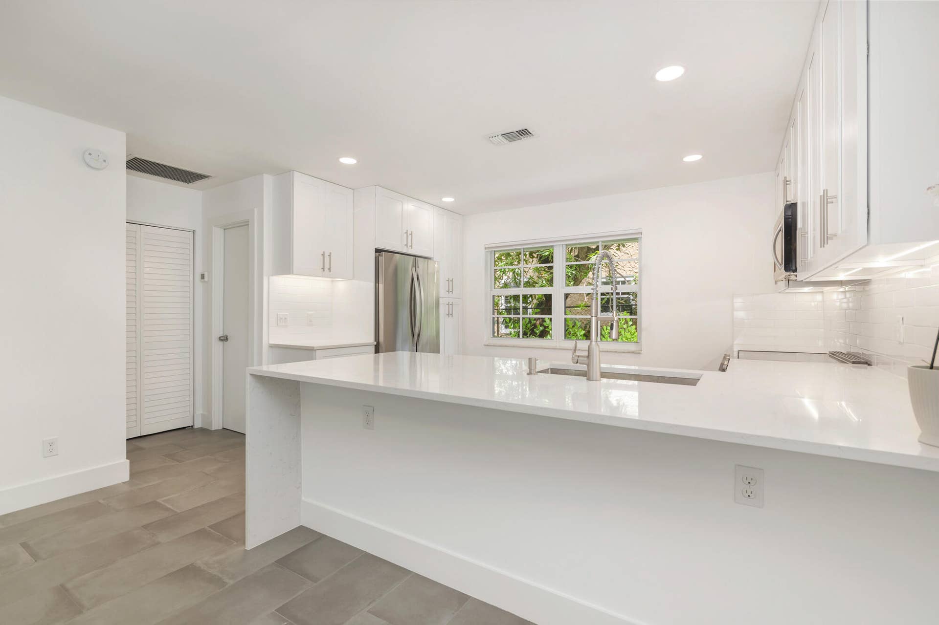 705 New York Street, West Palm Beach, FL 33401 low-10