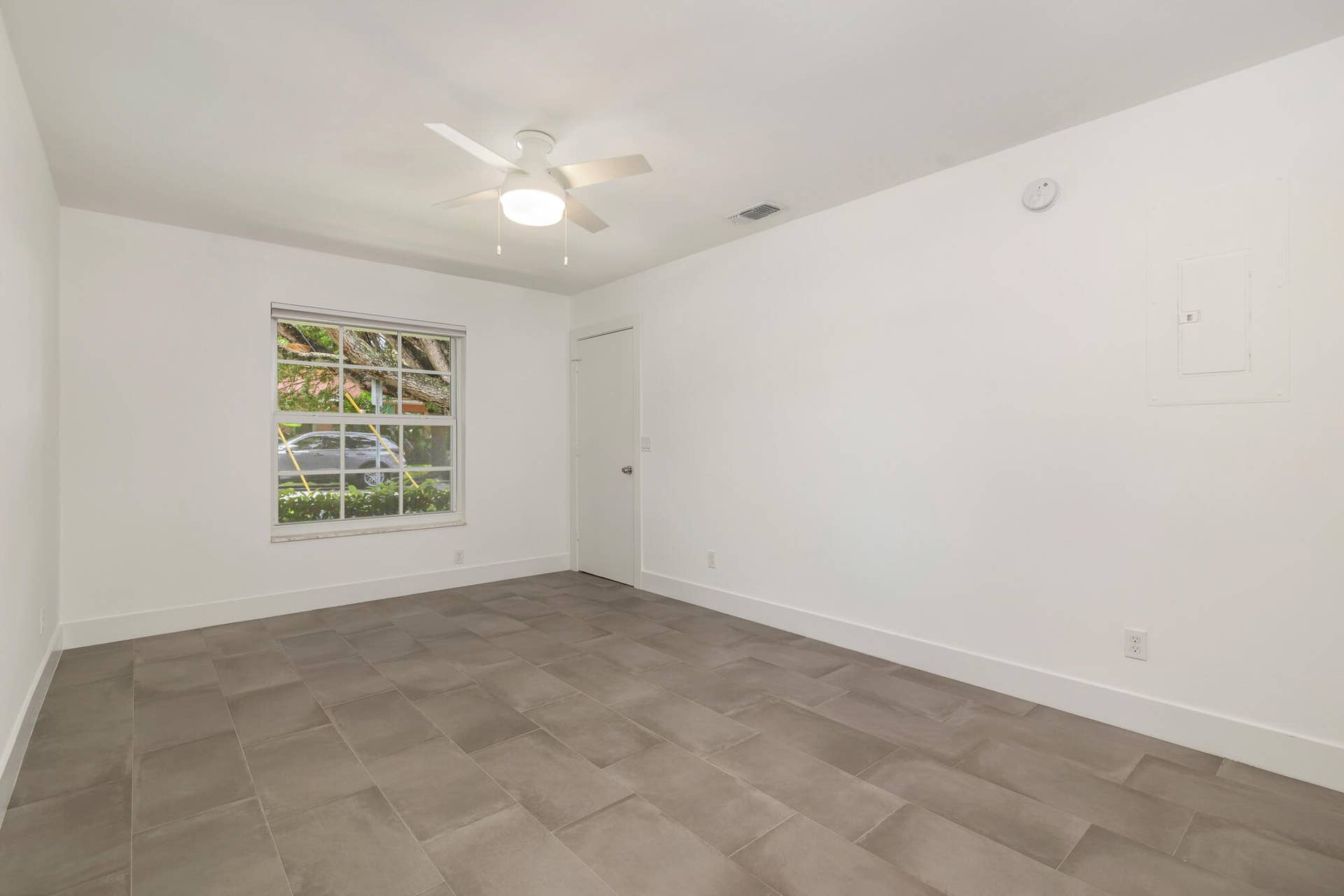 705 New York Street, West Palm Beach, FL 33401 low-15