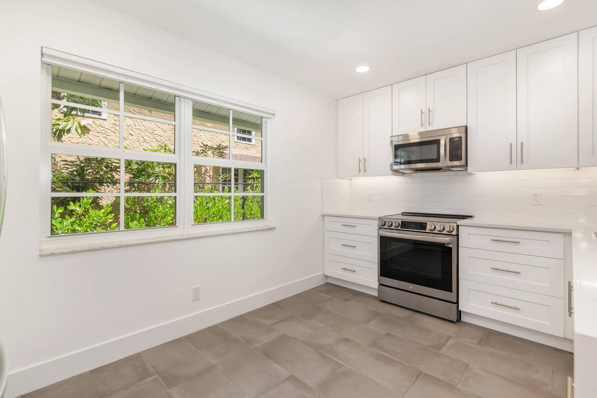 705 New York Street, West Palm Beach, FL 33401 low-11