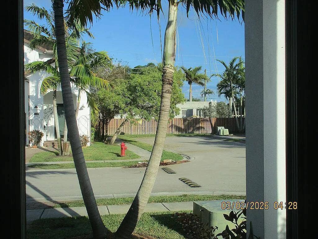 3199 Santa Catalina Place, Greenacres, FL 33467 16_beyc6ab281cb7f619