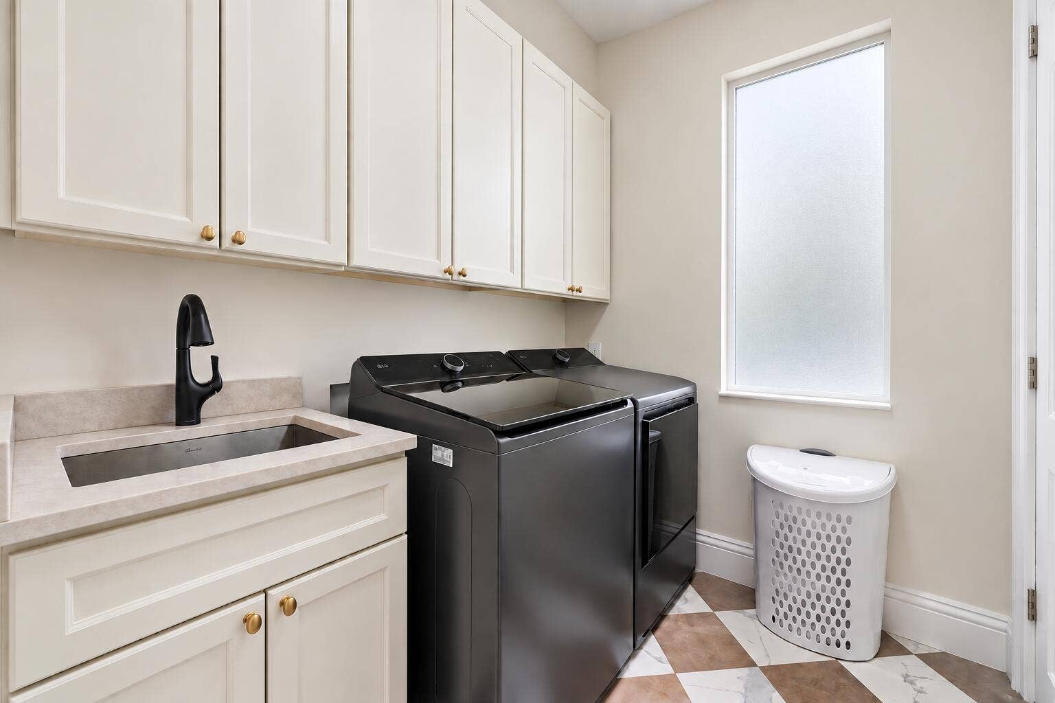 126 PEABODY Drive, Jupiter, FL 33458 laundry