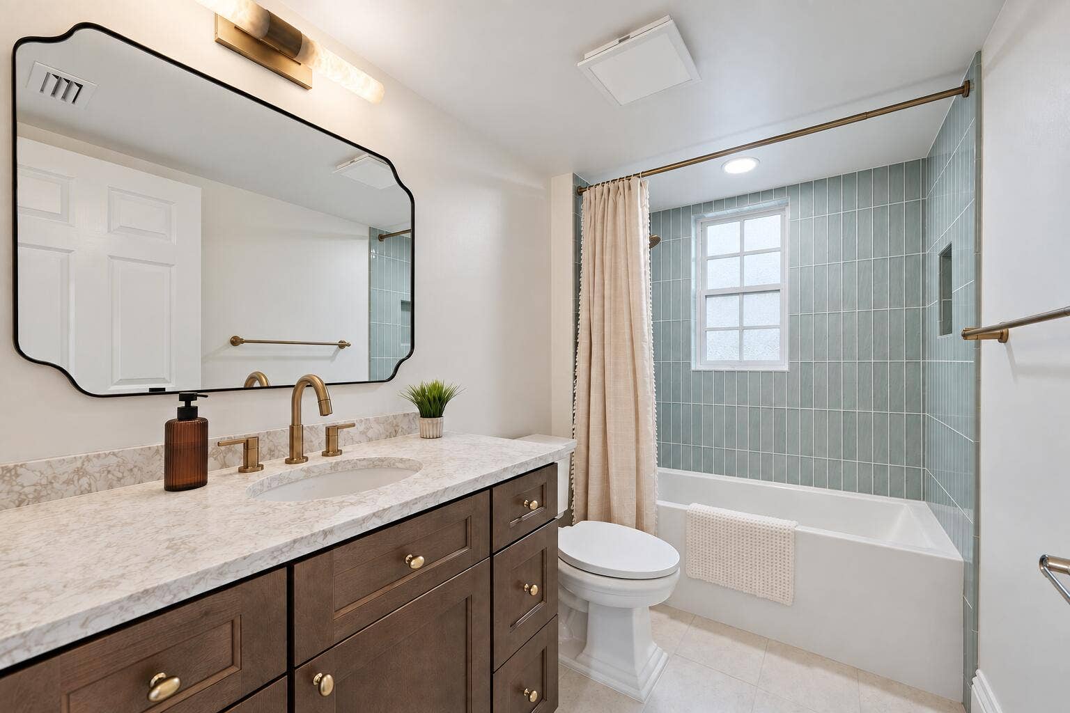 126 PEABODY Drive, Jupiter, FL 33458 126 Peabody Dr-4