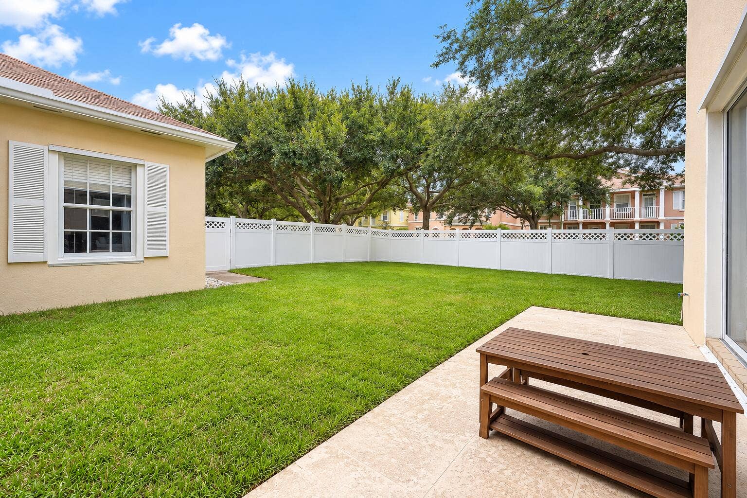 126 PEABODY Drive, Jupiter, FL 33458 yard 2