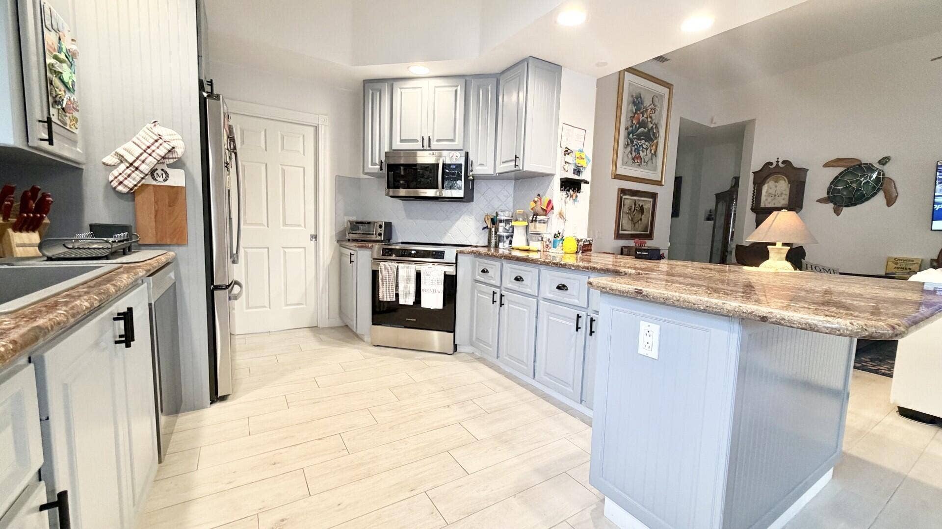 2683 Irma Lake Drive, West Palm Beach, FL 33411 Kitchen