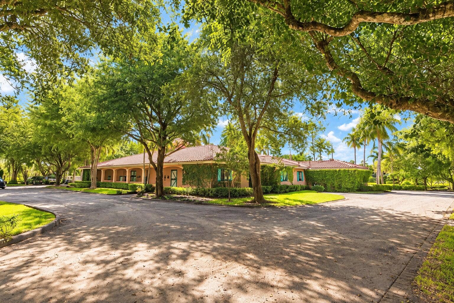 3206 OLDE HAMPTON Drive, Wellington, FL 33414 151CAF5F-20B0-4216-A72B-325CD599EF9A