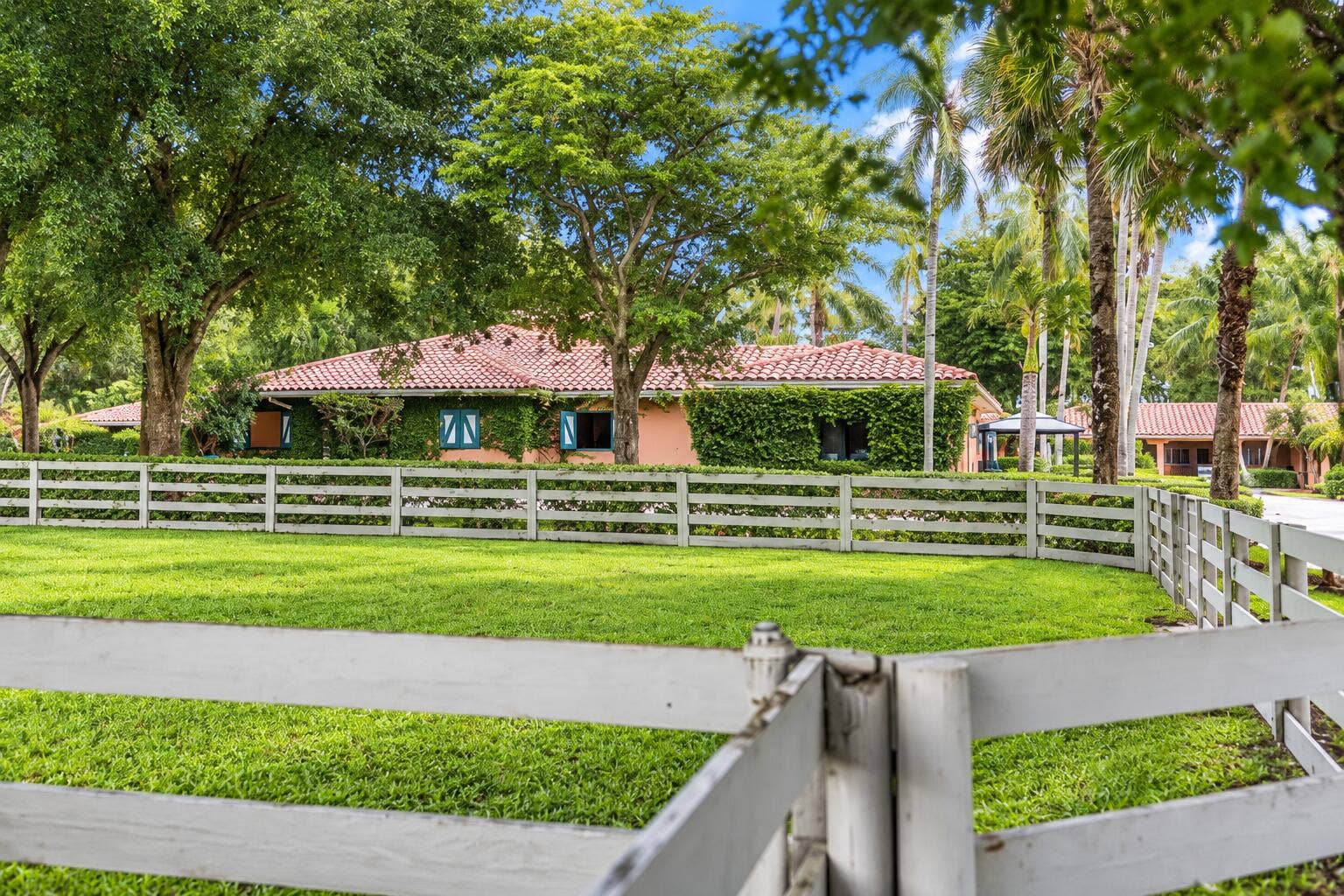 3206 OLDE HAMPTON Drive, Wellington, FL 33414 253B3A25-DB93-4A16-9007-35361A36A096