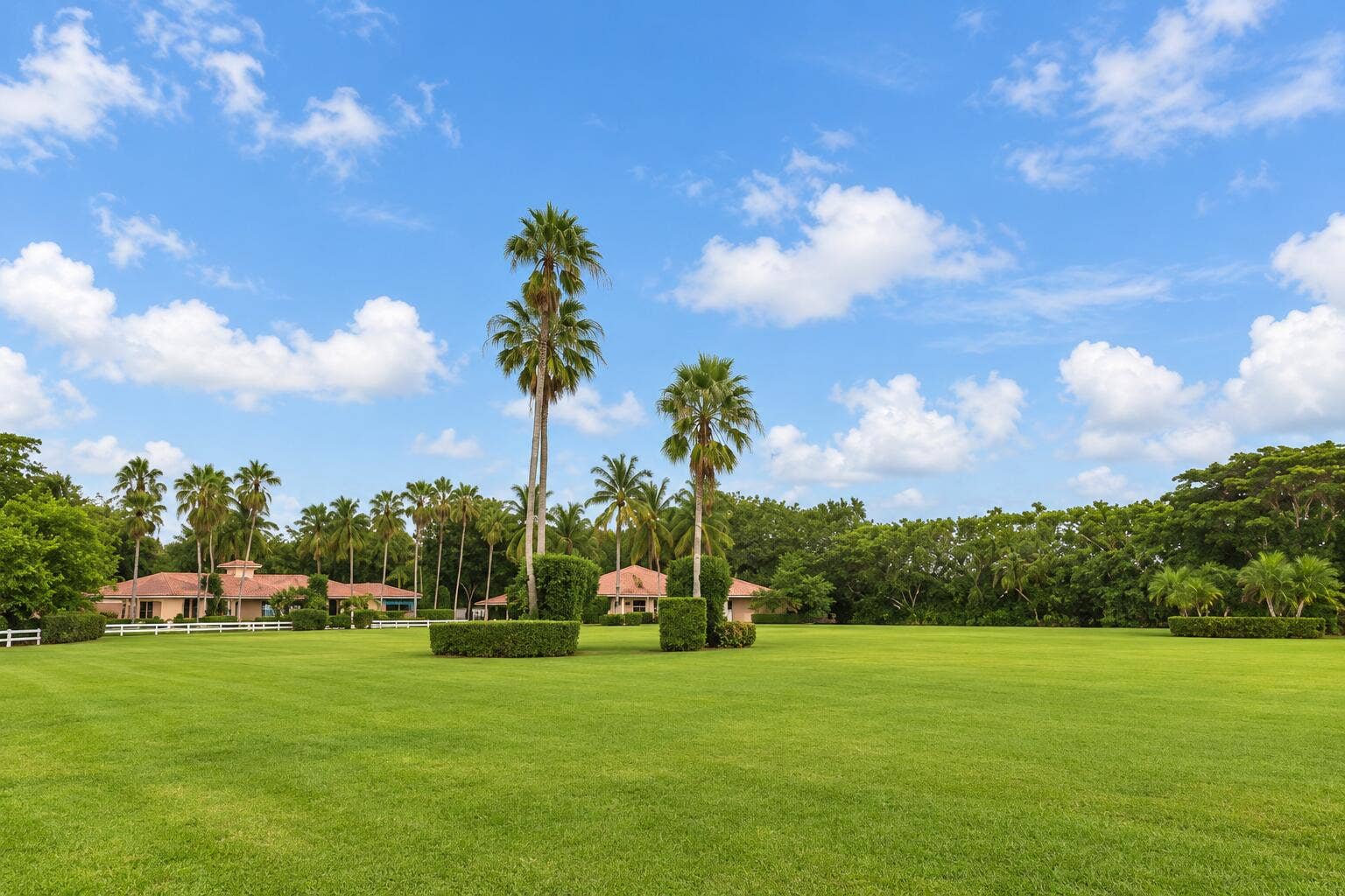 3206 OLDE HAMPTON Drive, Wellington, FL 33414 BF14B33D-B917-4CC9-BB85-785005565483