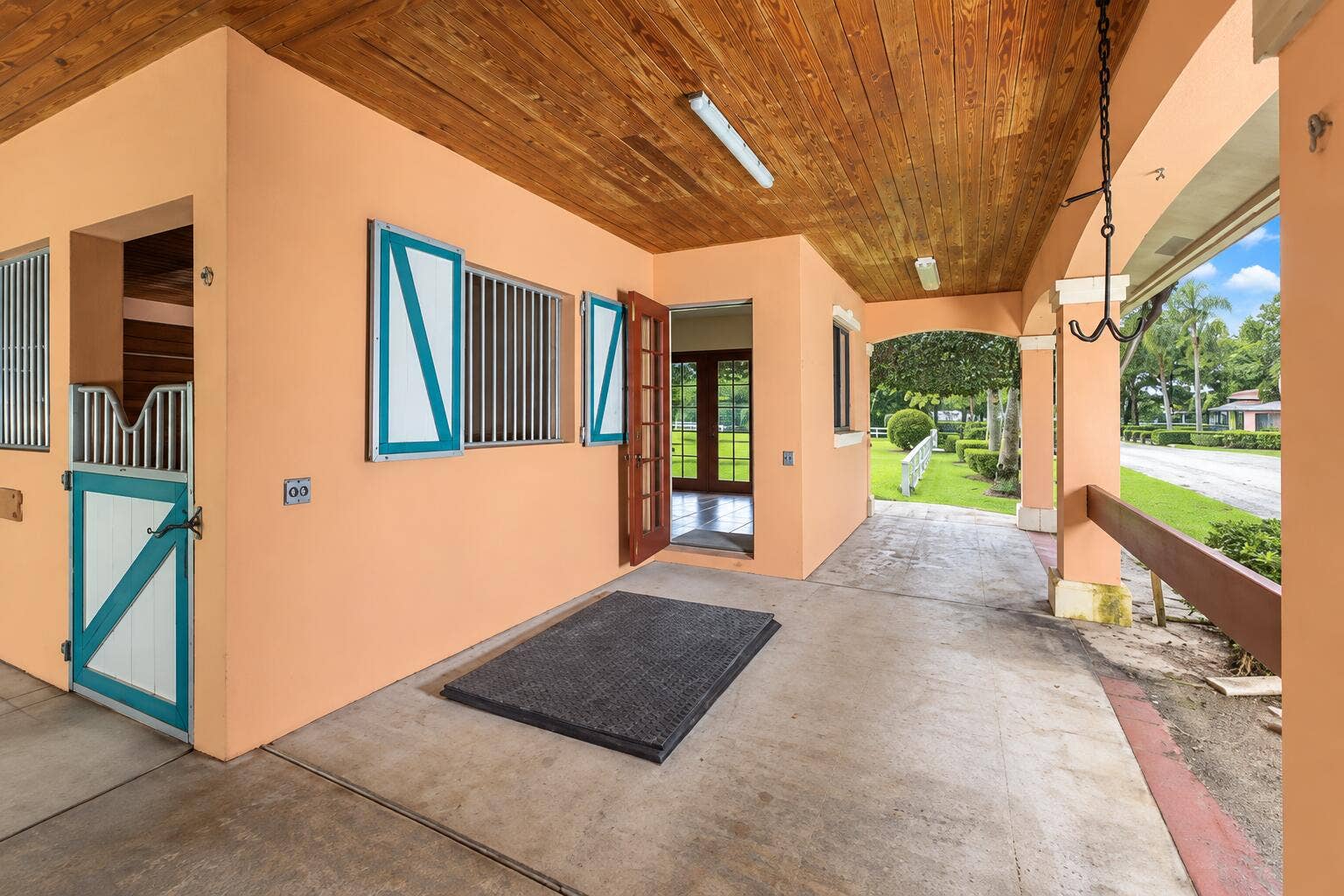 3206 OLDE HAMPTON Drive, Wellington, FL 33414 D630CB5B-7E36-4843-869C-DE4AB4F6DE0B