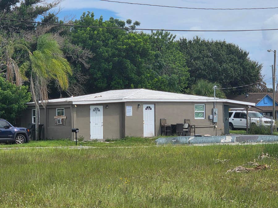 Property photo for 916 N 10TH Street, Fort Pierce, FL