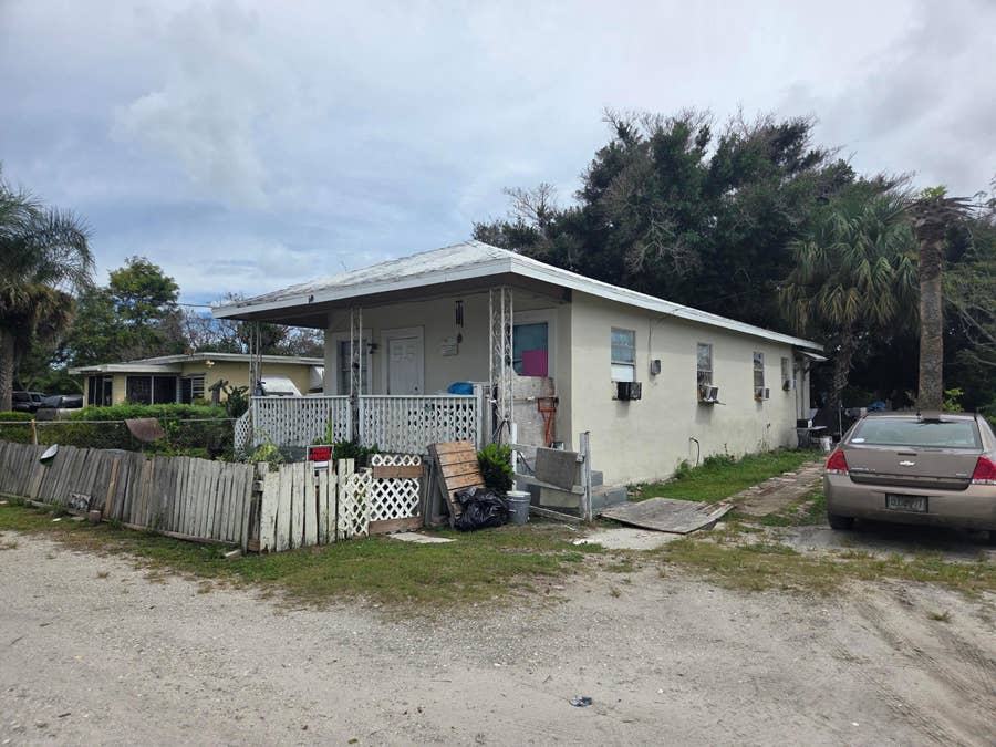 Property photo for 918 N 10TH Street, Fort Pierce, FL