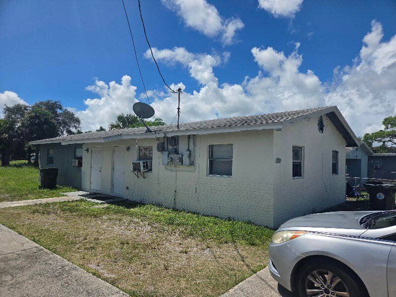 Property photo for 1205 AVENUE L, Fort Pierce, FL